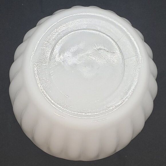 Translucent Milk Glass Rose Bowl with Ruffled Edge - Picture 4 of 7